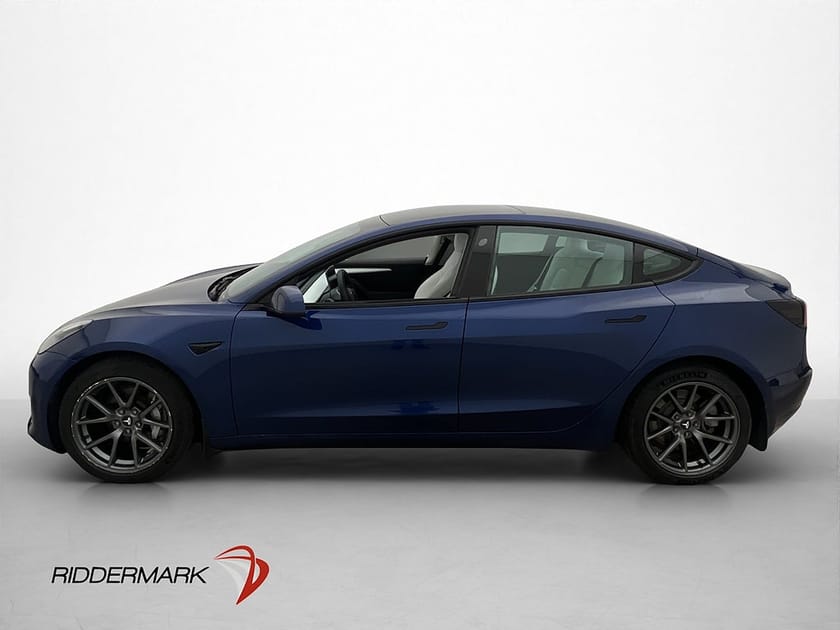 Bild 5 av Tesla Model 3 Long Range AWD Ljus Interiör Dragkrok Sv-Såld