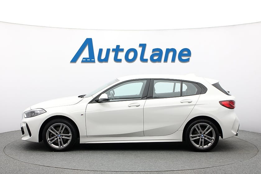 Bild 5 av BMW 118i Steptronic M Sport Navigation,PDC,CarPlay 136hk