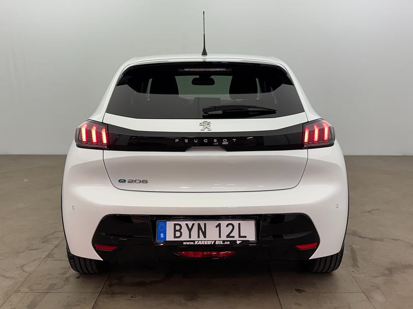 Bild 5 av Peugeot e-208 Allure 50kWh 136hk Backkamera Carplay Delskinn