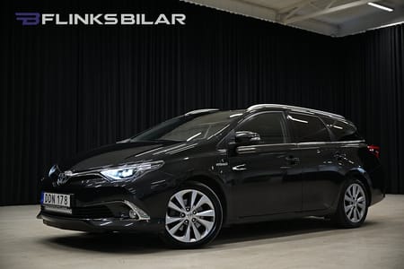 Toyota Auris Touring Sports Hybrid 136HK Executive|Backkamera|S&V