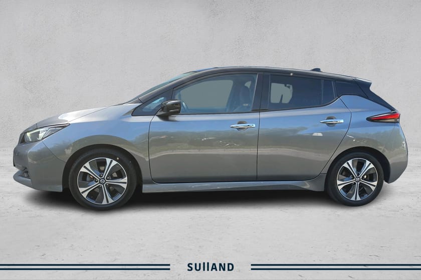 Bilde 2 av Nissan Leaf Tekna/40 kwh/R.kam/Cruise/2 hjulsett/Dig.bakspeil++