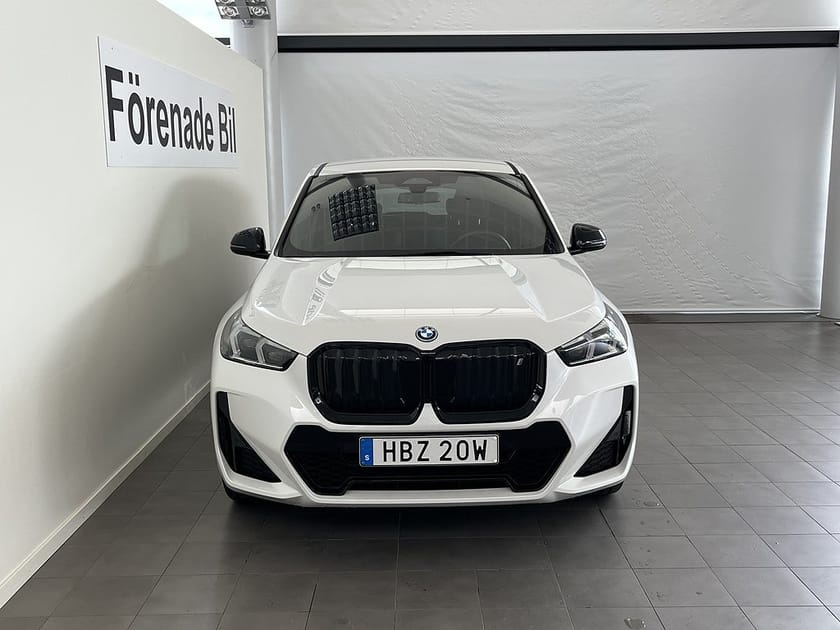 Bild 2 av BMW iX1 xDrive30 4,95% M Sport Komfort Access Rattvärme