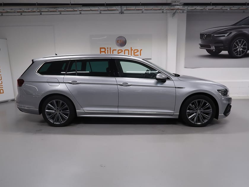Bild 5 av Volkswagen Passat Sportscombi 2.0 TDI 4M GT R-Line V-Däck ingår Cockpit-Drag-Kamera-V