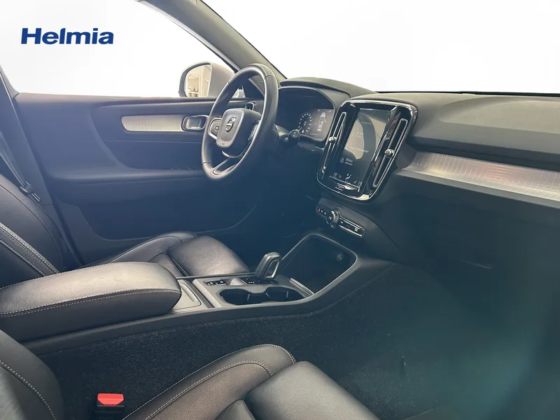 Bild 4 av 15 – Volvo XC40 D3 AWD Momentum Pro Edition