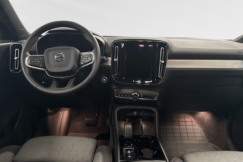 Bild 5 av Volvo XC40 B3 FWD Bensin Plus Dark