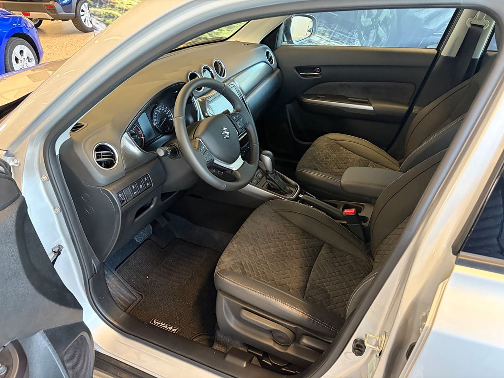 Suzuki Vitara 2026, bild 6/8