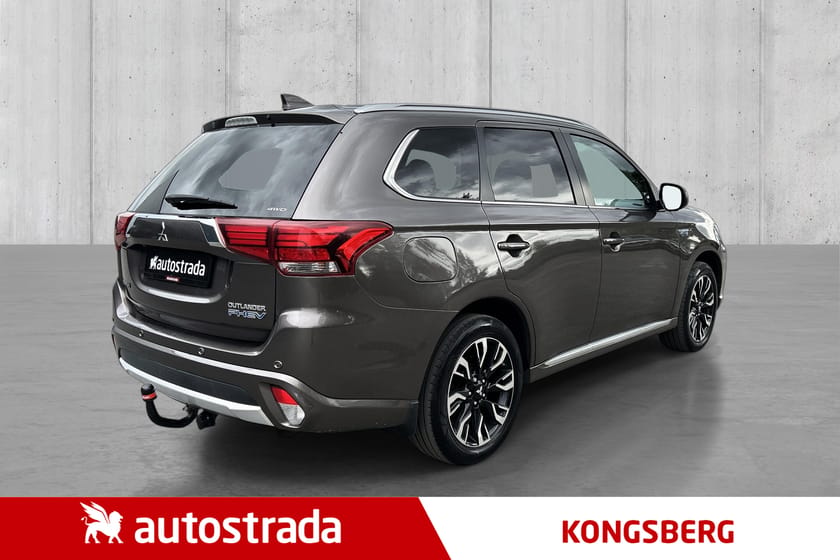 Bilde 5 av Mitsubishi Outlander PHEV Instyle+ 2,0 202hk PHEV/4x4/Aut/Skinn/Navi/360Kamera++