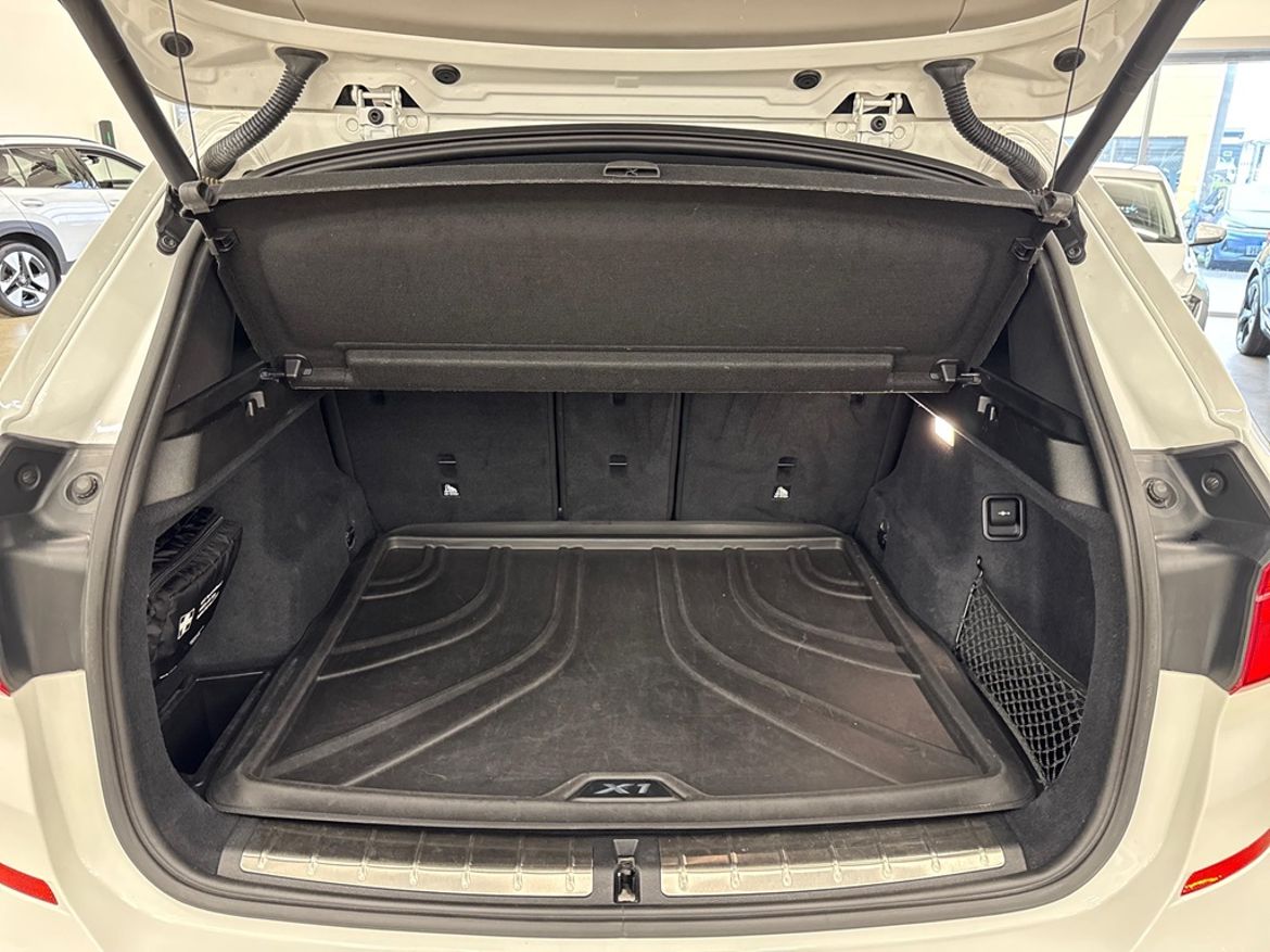 BMW BMW X1 xDrive20d — bild 14