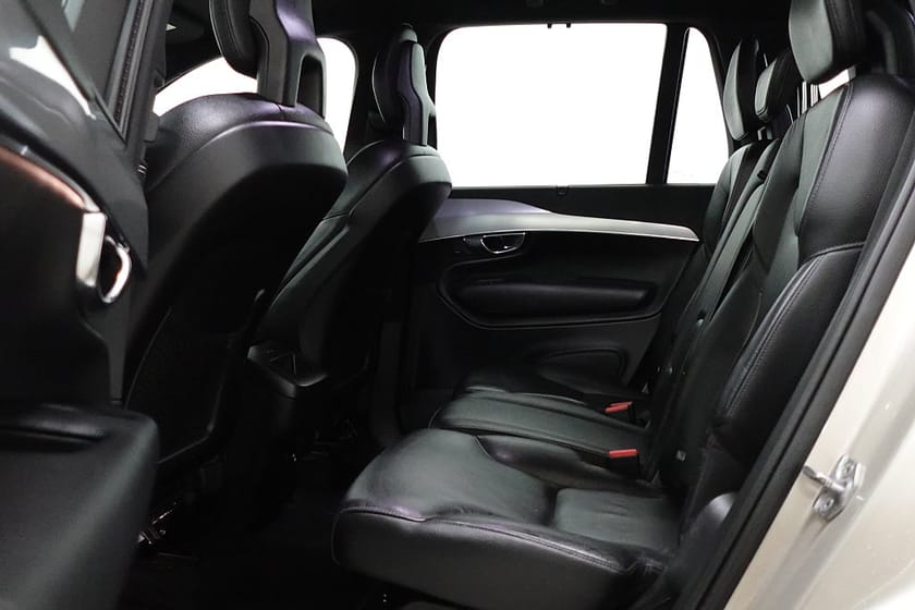 Bild 5 av Volvo XC90 7-Sits D5 AWD Momentum Drag Skinn Kamera D-Värmare