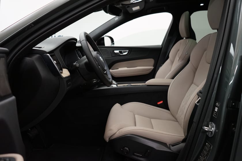 Bild 5 av Volvo XC60 T6 Plus Dark Nordic Edition