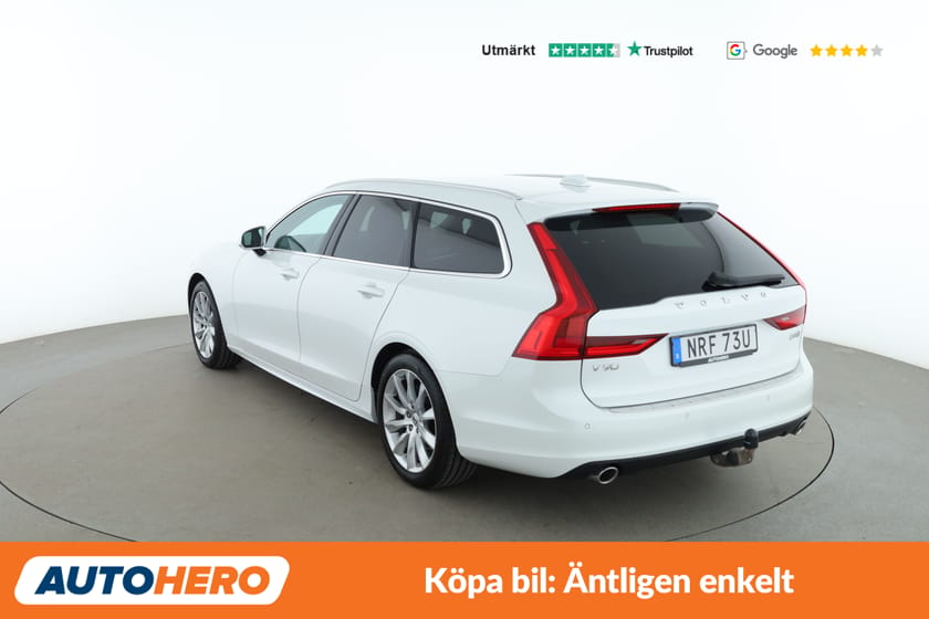 Bild 3 av Volvo V90 D4 AWD Momentum / VOC, Dragkrok, CarPlay