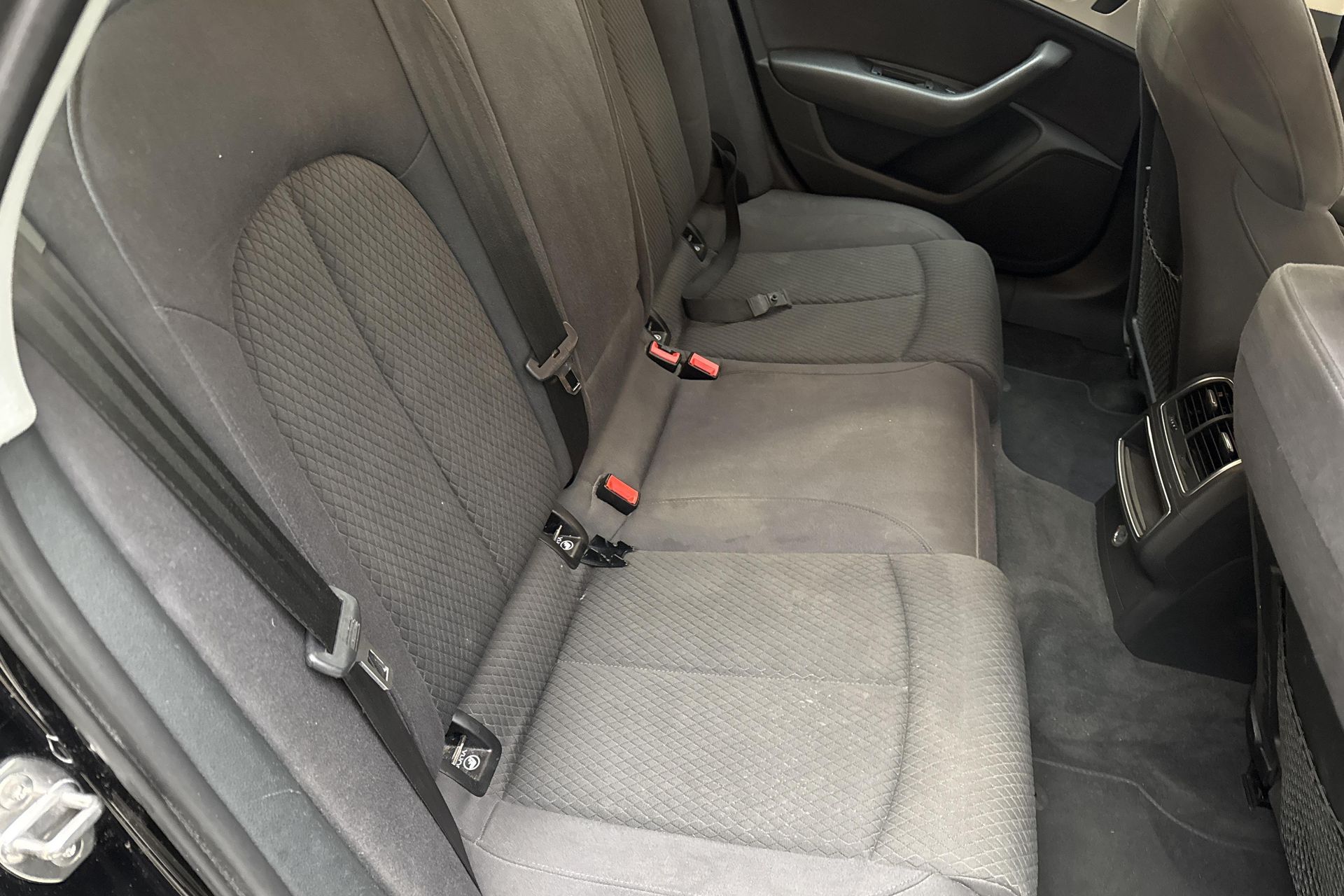 Audi A6 2.0 TDI 2014, bild 9/10