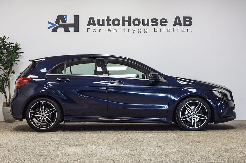 Bild 3 av Mercedes-Benz A 180 AMG CarPlay Backkamera LED Garanti 4,99% Ränta