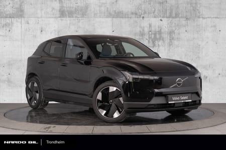Volvo EX30 Twin Motor Performance 428 hk Plus. Adaptiv Cruise/Varmepumpe/Harman Kardon