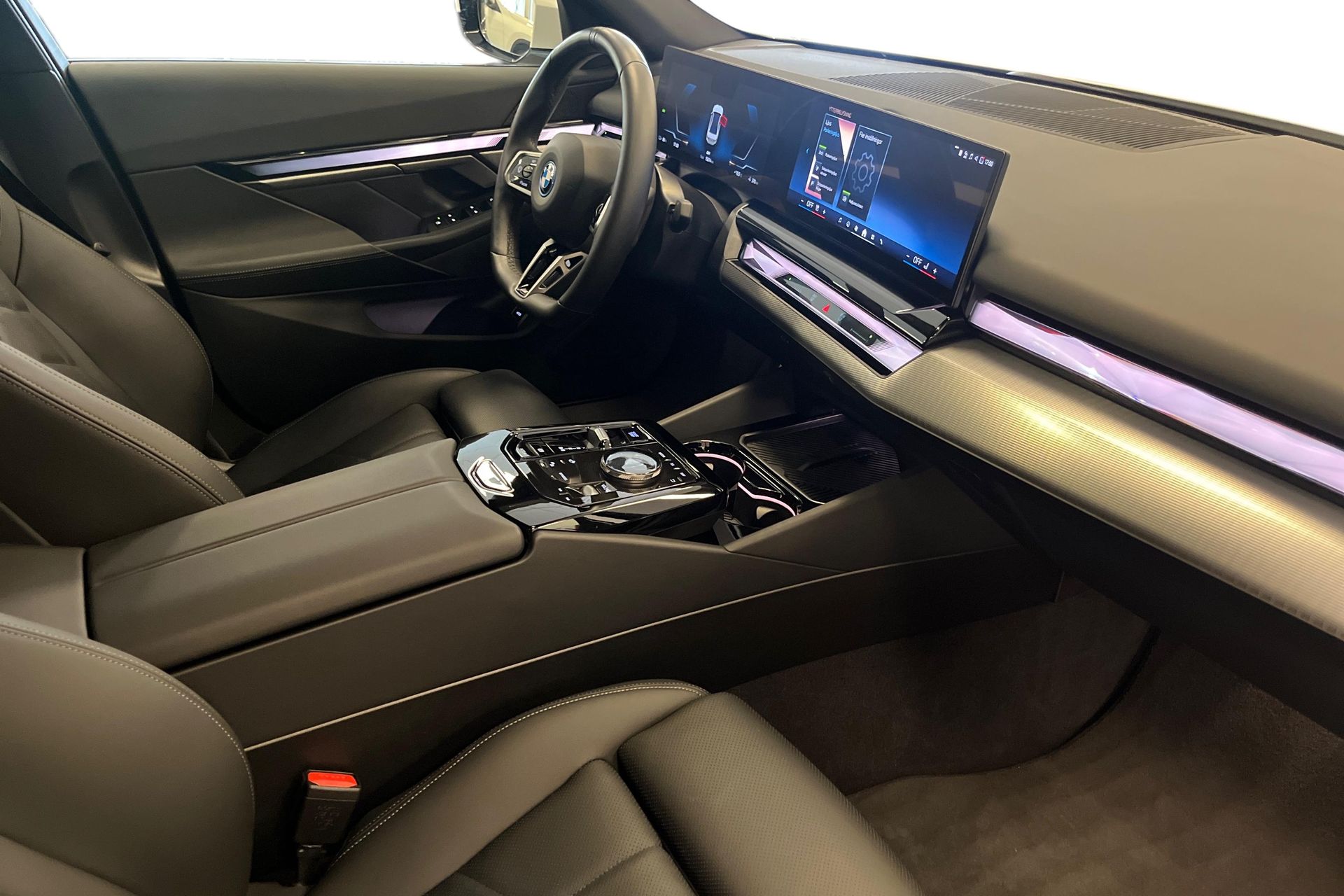 BMW i5 M Sport / H/K / Drag / Backkamera 2024, photo 7/21