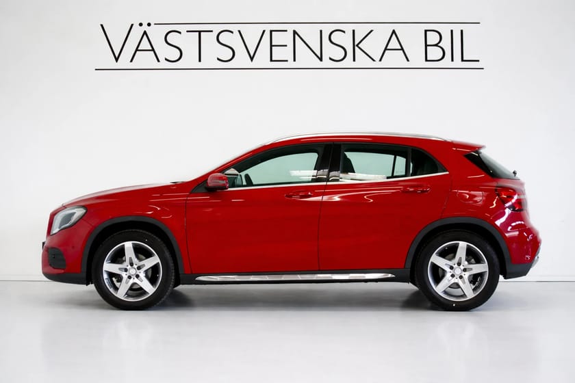 Bild 2 av Mercedes-Benz GLA 200 7G-DCT AMG Line Backkamera/V-hjul 3,45% Ränta