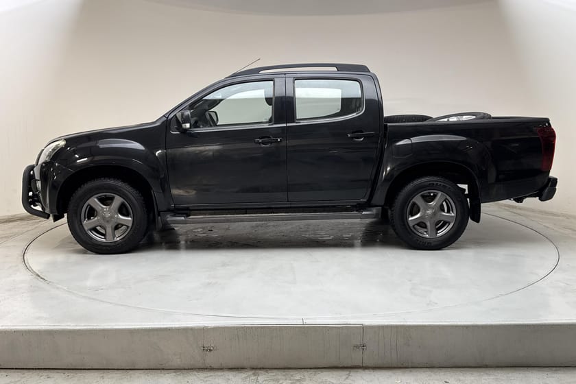 Bild 2 av Isuzu D-Max Crew Cab 2.5 DDI 4WD (163hk) Läder Drag Backkamera