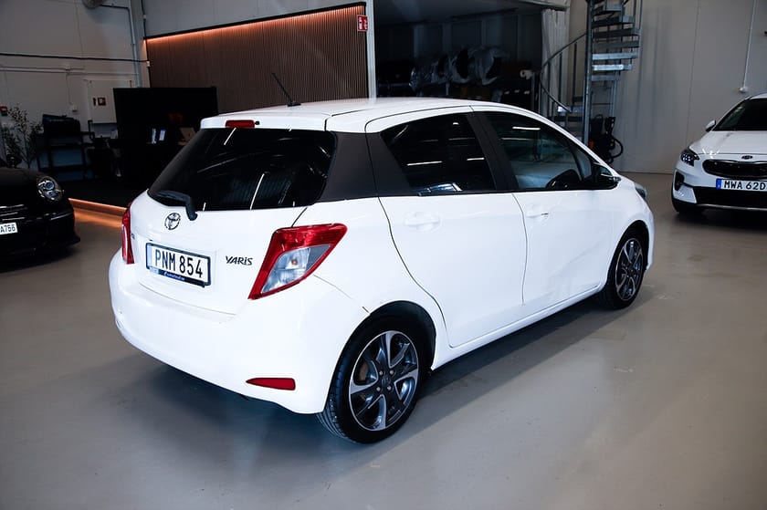 Bild 5 av Toyota Yaris 5-dörrar 1.33 Dual VVT-i Multidrive S, 99hk, 2014