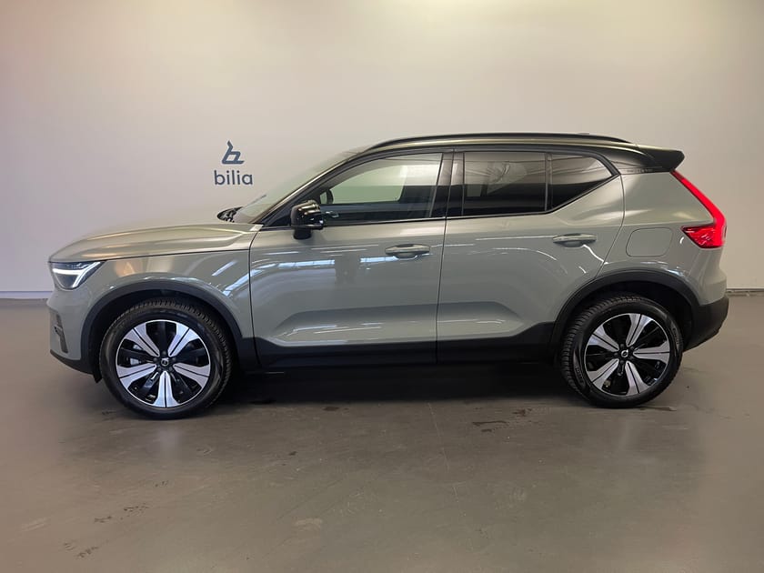 Bild 2 av Volvo XC40 Recharge Core / Navigation / Backkamera /  10 000kr tillbehör /