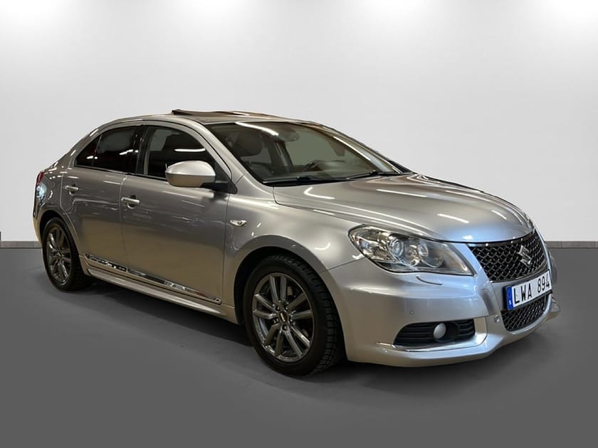 Bild 3 av Suzuki Kizashi 2.4 AWD 178hk Automat Drag/M-Värmare