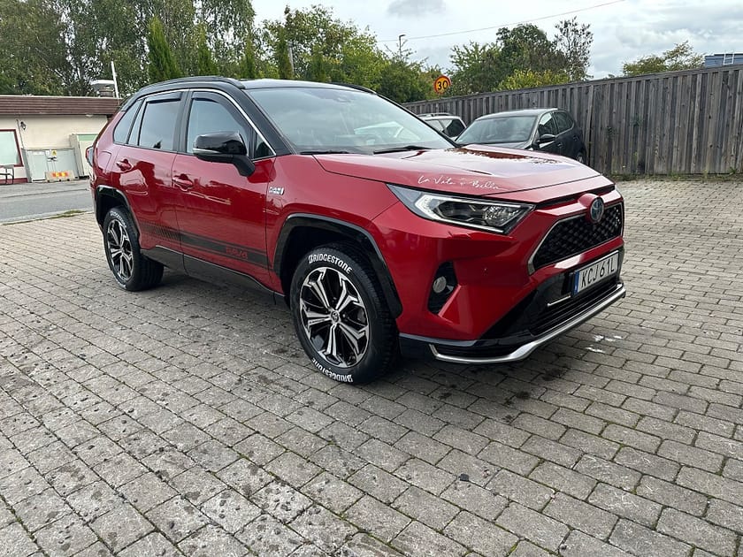 Bild 2 av Toyota RAV4 Laddhybrid Plug-in Hybrid E-CVT Style Premium /SOV Hjul/JBL