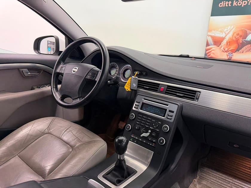 Bild 2 av Volvo S80 2.0F Summum Euro 4 Låg milad!