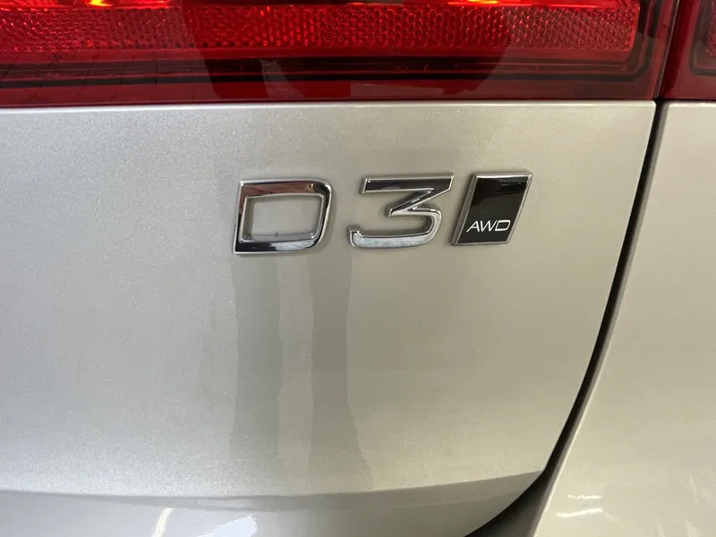 Bild 10 av 16 – Volvo V90 D3 AWD Business Advanced Momentum