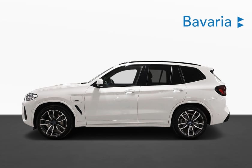 Bild 2 av BMW X3 xDrive30e xDrive 30e / 20" LM fälg / M Paket / Backkamera