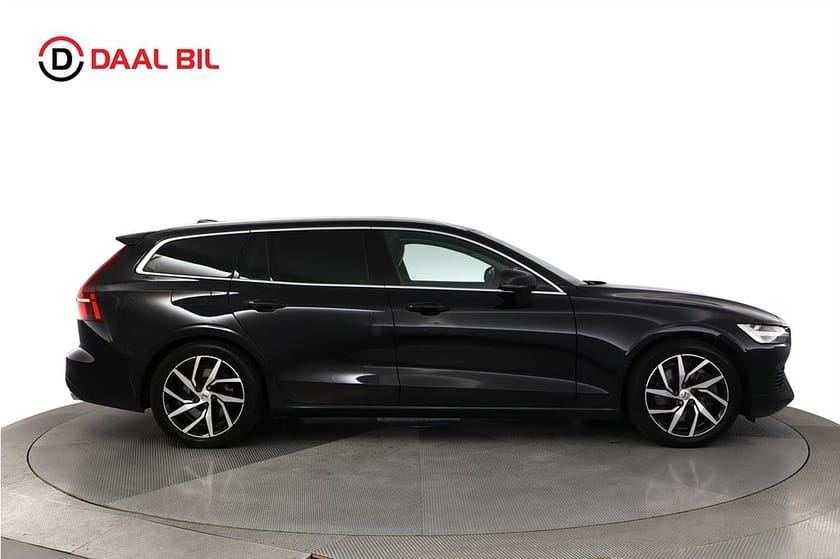 Bild 5 av Volvo V60 T6 TWIN ENGINE AWD 341HK MOMENTUM B-KAM NAVI DRAG