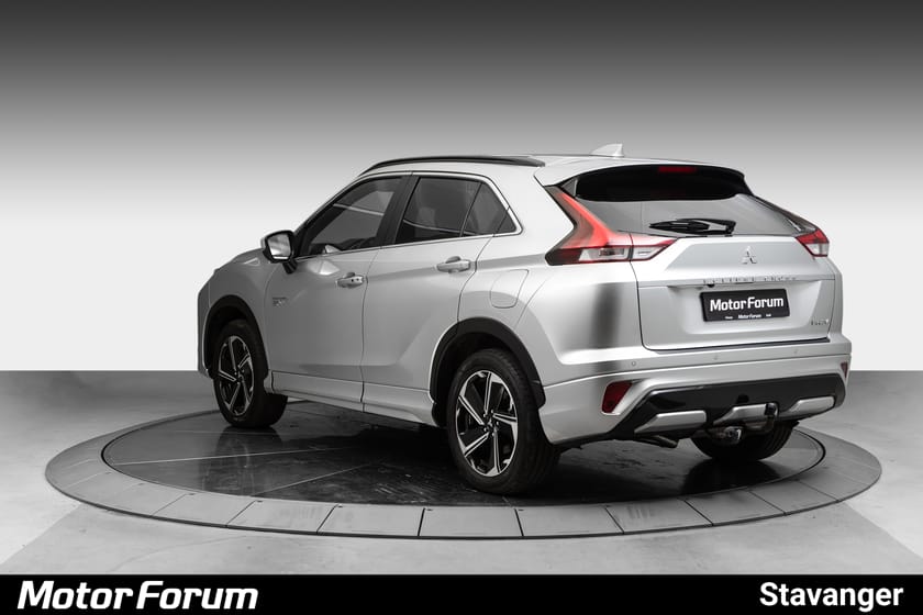 Bilde 4 av Mitsubishi Eclipse Cross PHEV INSTYLE+ / NORSK/ HENGERFESTE / SKINN/ SOLTAK