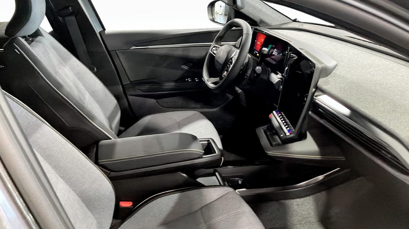Bild 3 av Renault Scenic E-Tech TECHNO EV87 DEMO