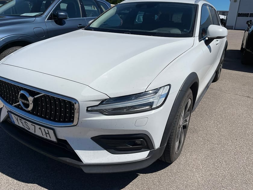 Bild 1 av Volvo V60 Cross Country D4 AWD 190HK 4x4 Advanced