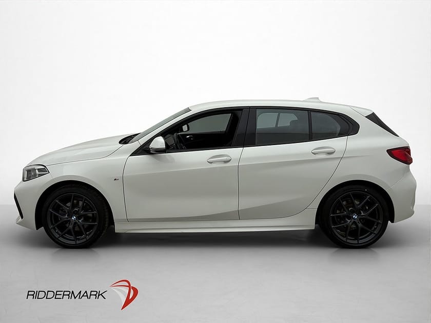Bild 5 av BMW 118i 136hk M Sport Cockpit Sensorer CarPlay Farthållare