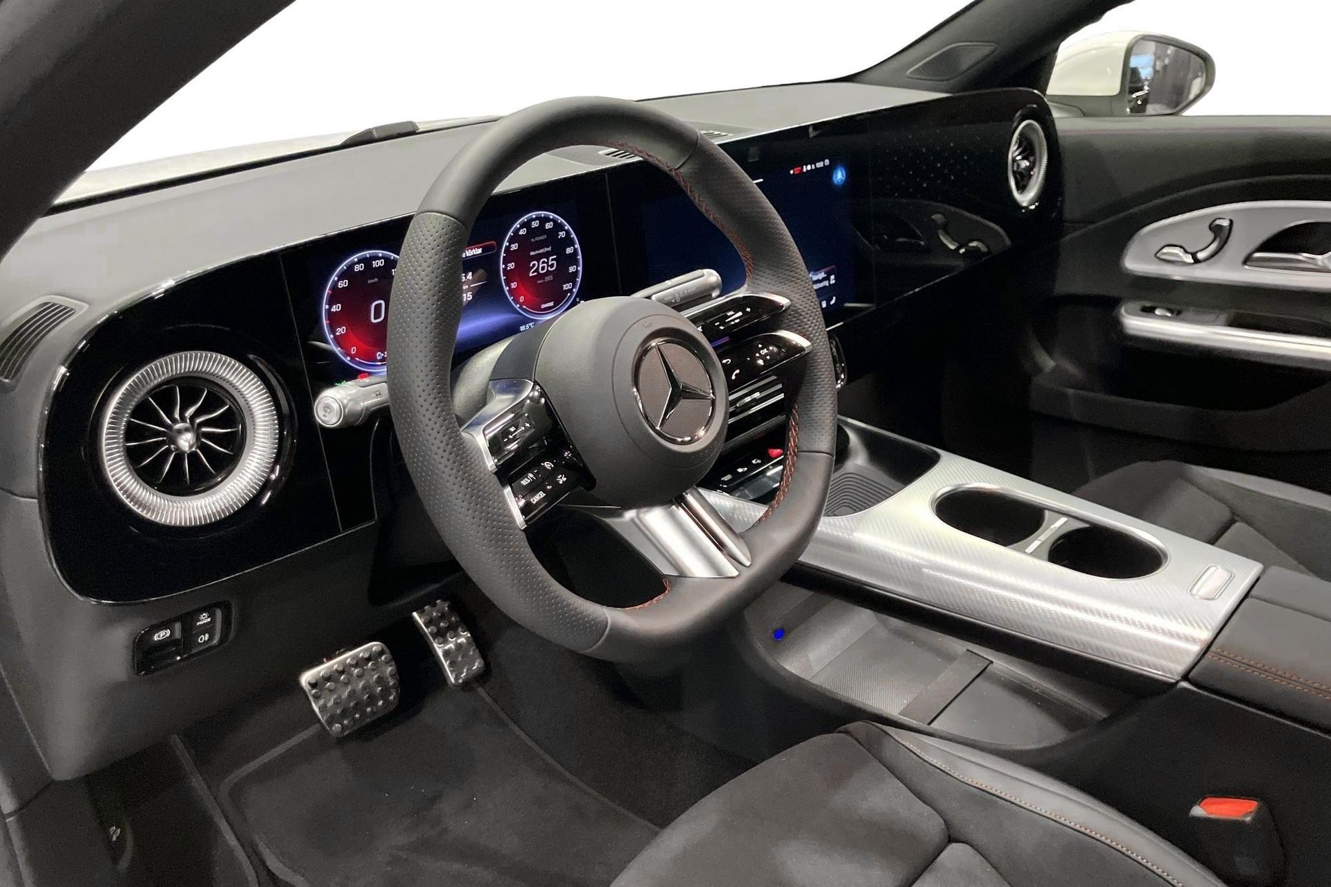 Mercedes-Benz CLA 250+ ADVANCED EDITION 2025, bild 6/10