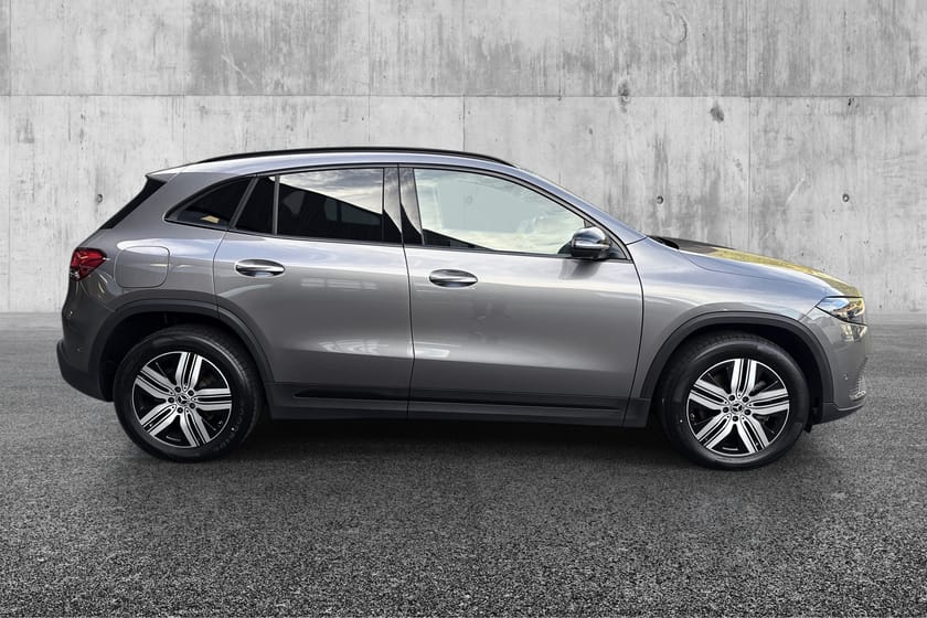 Bilde 4 av Mercedes-Benz EQA 300 4MATIC
