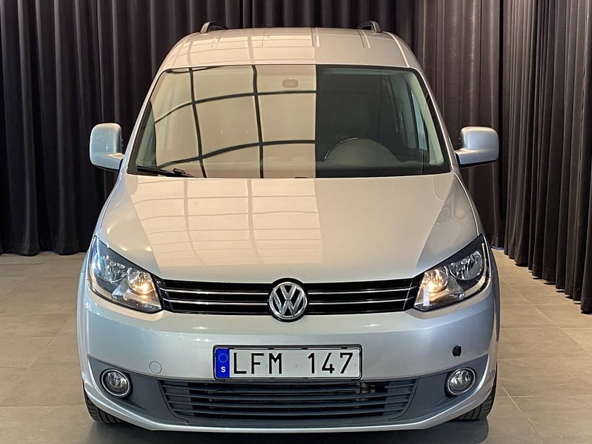 Bild 4 av Volkswagen Caddy Life / Dragkrok / Sommar & Vinterhjul / Nybesiktigad