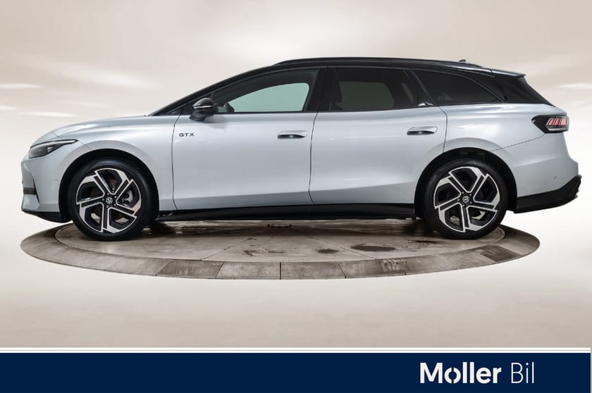 Bilde 2 av Volkswagen ID.7 GTX Tourer