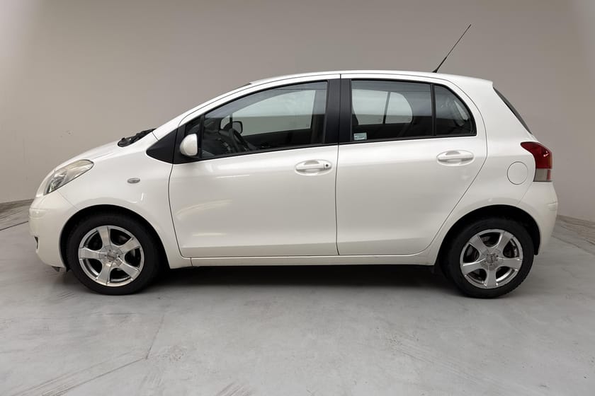 Bild 2 av Toyota Yaris 1.33 5dr (100hk)