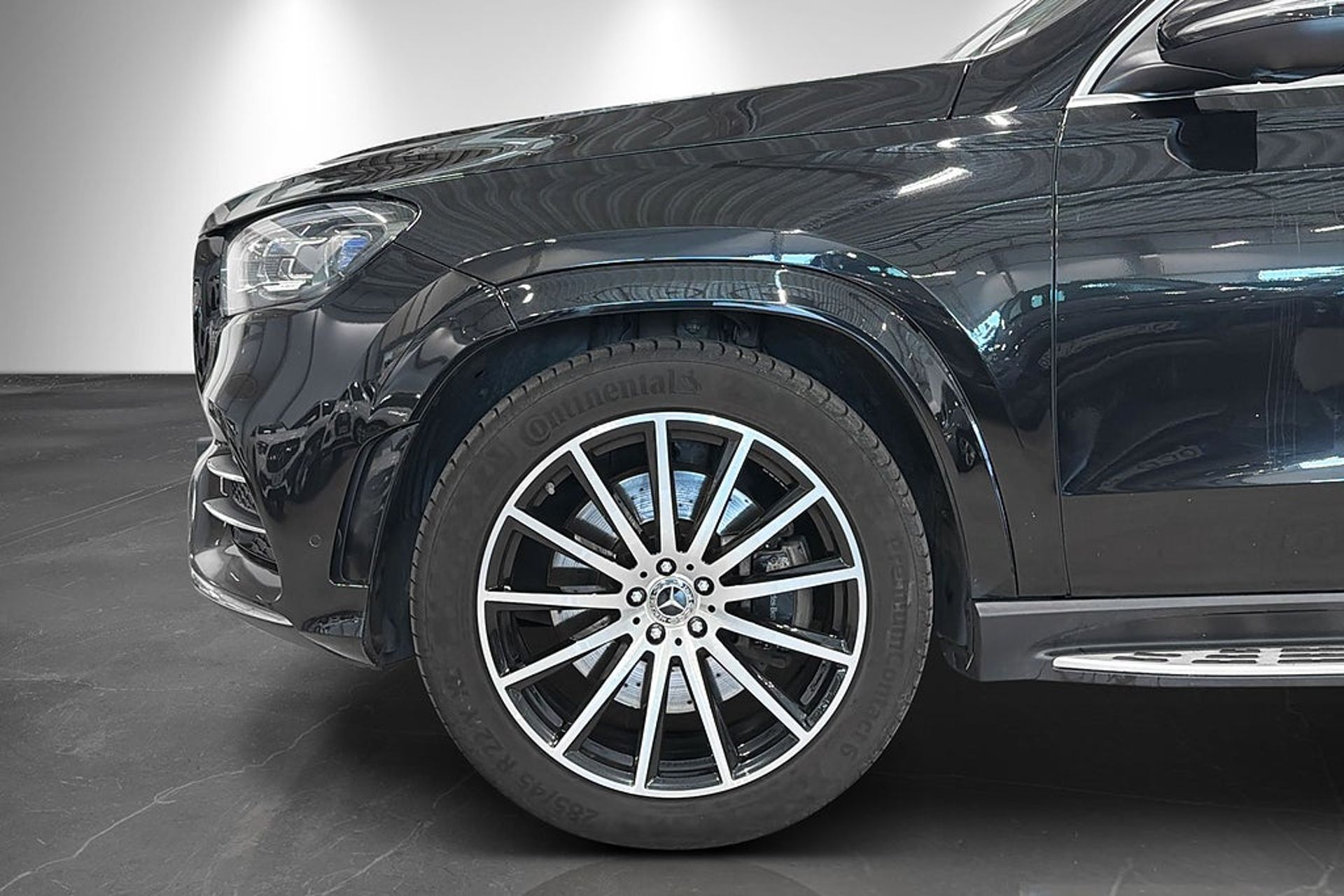 Mercedes-Benz GLS 2019, kuva 2/10