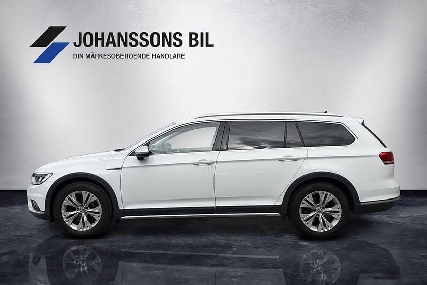 Bild 2 av Volkswagen Passat Alltrack 2.0TDI 4Motion Helskinn SoV-däck Värmare Drag Kamera