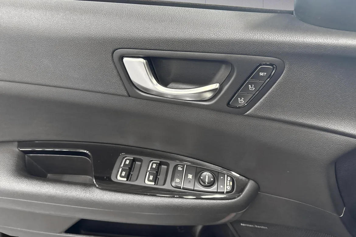 picture of a car