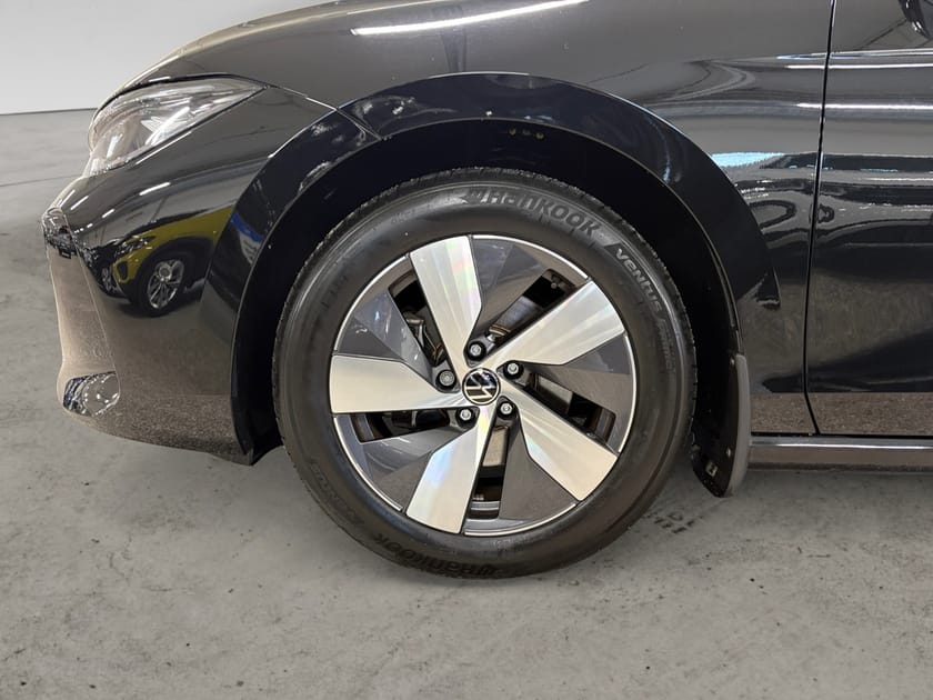 Bild 4 av Volkswagen Passat Sportscombi 1.5 eTSI 150 HK DSG Drag Värm