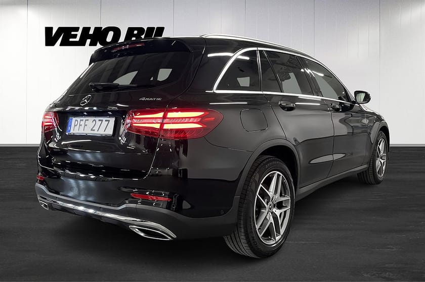 Bild 3 av Mercedes-Benz GLC 220 d 4MATIC AMG Panorama Burmester