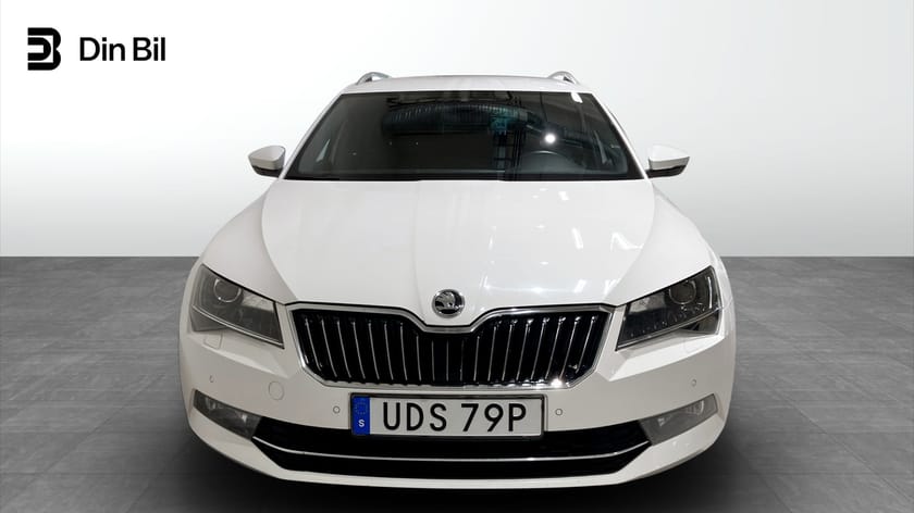 Bild 4 av Škoda Superb Kombi Combi L&K 2.0 TDI 190 DSG 4x4 Drag Värmare