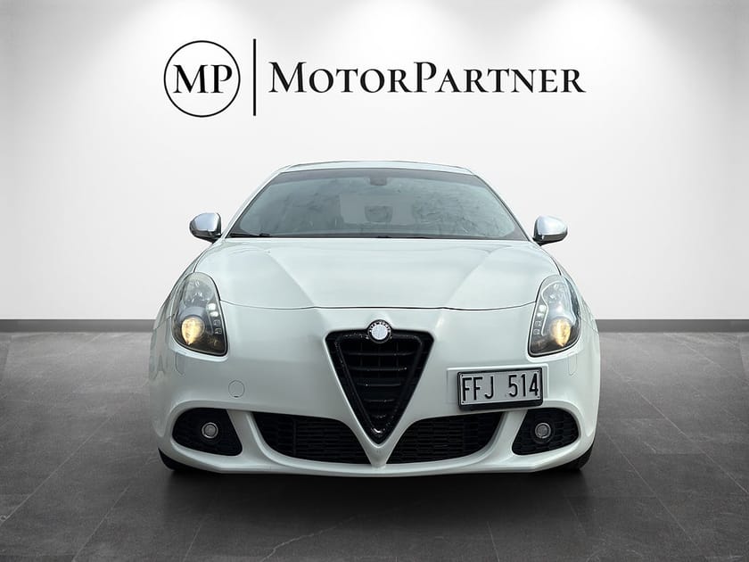 Bild 2 av Alfa Romeo Giulietta 2.0 JTDM 16V TCT Distinctive Automat