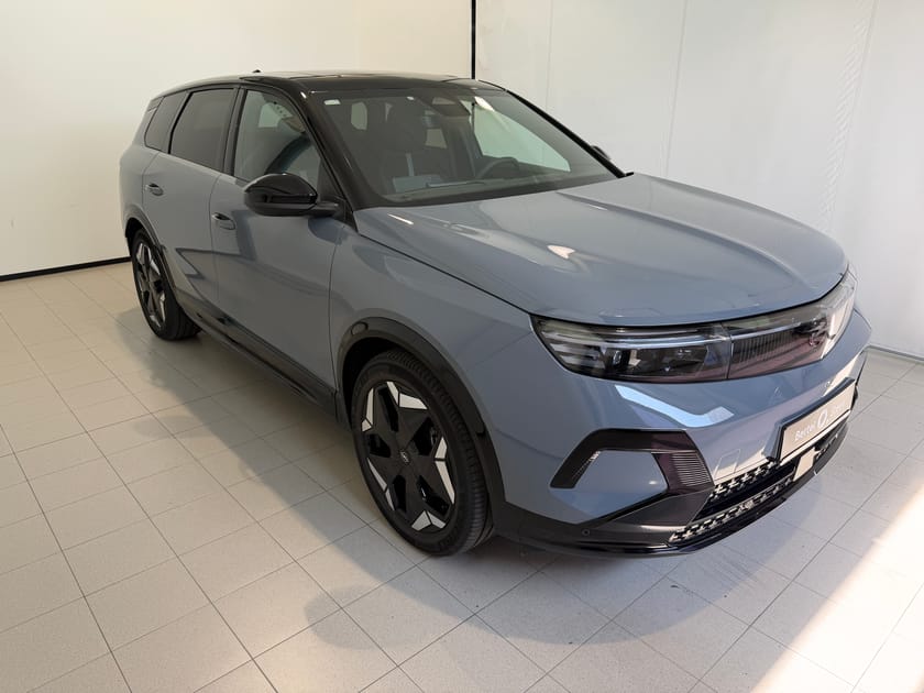 Bilde 2 av Opel Grandland Electric AWD ULTIMATE / TEKNIKKPAKKE / HENGERFESTE