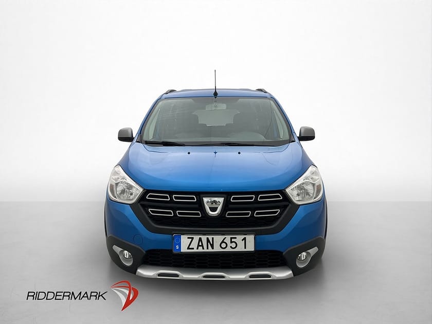 Bild 2 av Dacia Lodgy Stepway 1.2 TCe 7-sits Navi Bluetooth P-Sensorer