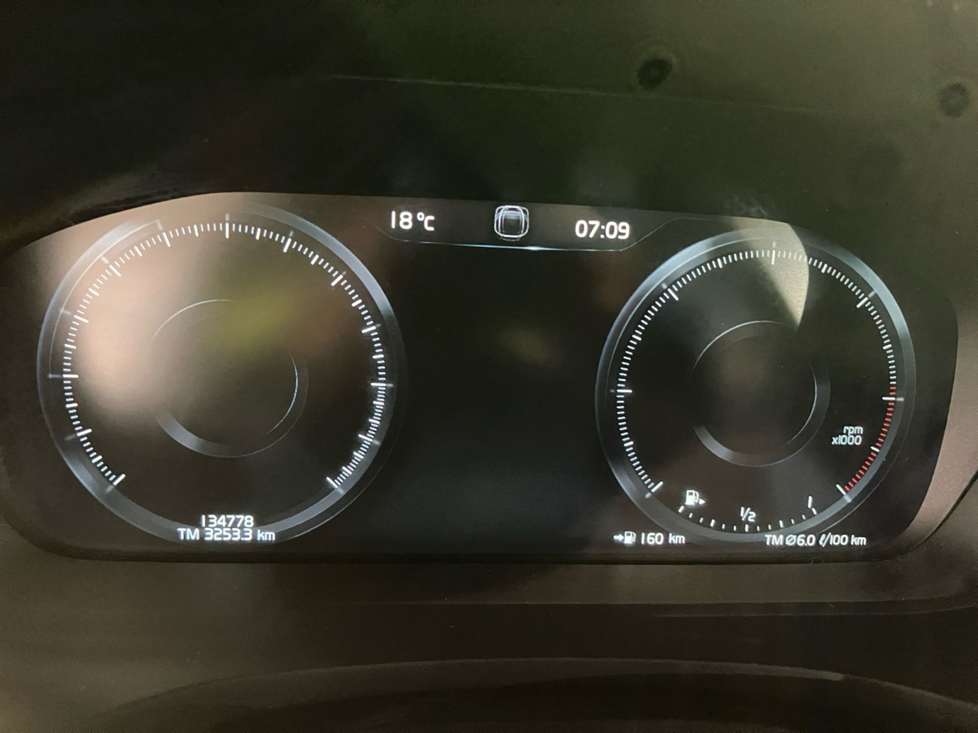 Volvo V60 D3 Momentum Advanced Edition 2020, bild 5/10