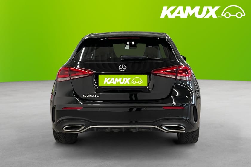 Bild 5 av Mercedes-Benz A 250 e AMG line 218hk  Premium Widescreen B-Kamera AMBIELIGHT