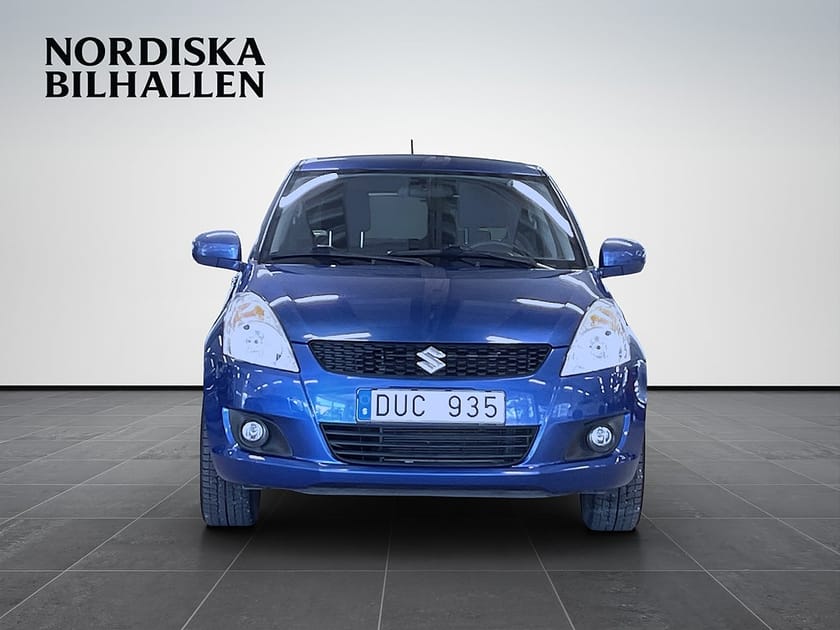 Bild 2 av Suzuki Swift 5-dörrar 1.2 DOHC 16V VVT 4x4 Bluetooth